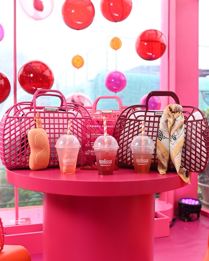 _melissaoficial_Photo_by_Melissa_Brasil_on_November_16_2024._May_be_an_image_of_ice_cream_smoothie_display_case_and_lollipop.
